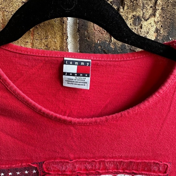 Tommy Hilfiger Red Short Sleeve Tee - Picture 2 of 8
